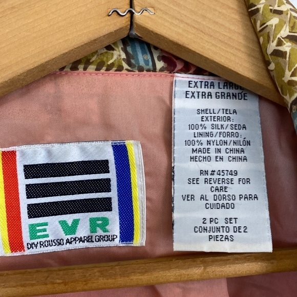 Vintage 90s 100% Silk Windbreaker Pink and Tan Boho print size XL - Picture 6 of 8